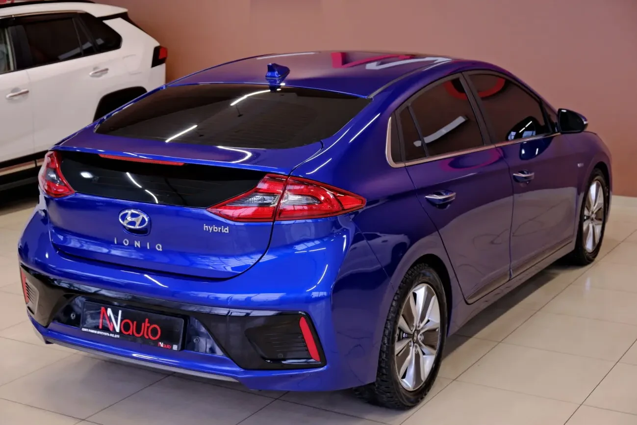 Hyundai IONIQ hybrid 5