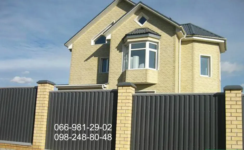 Профнастил графитового цвета RAL 7024 с матовой поверхностью. 8