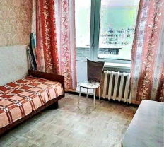 Подобово, довгостроково здам окрему кімнату біля метро