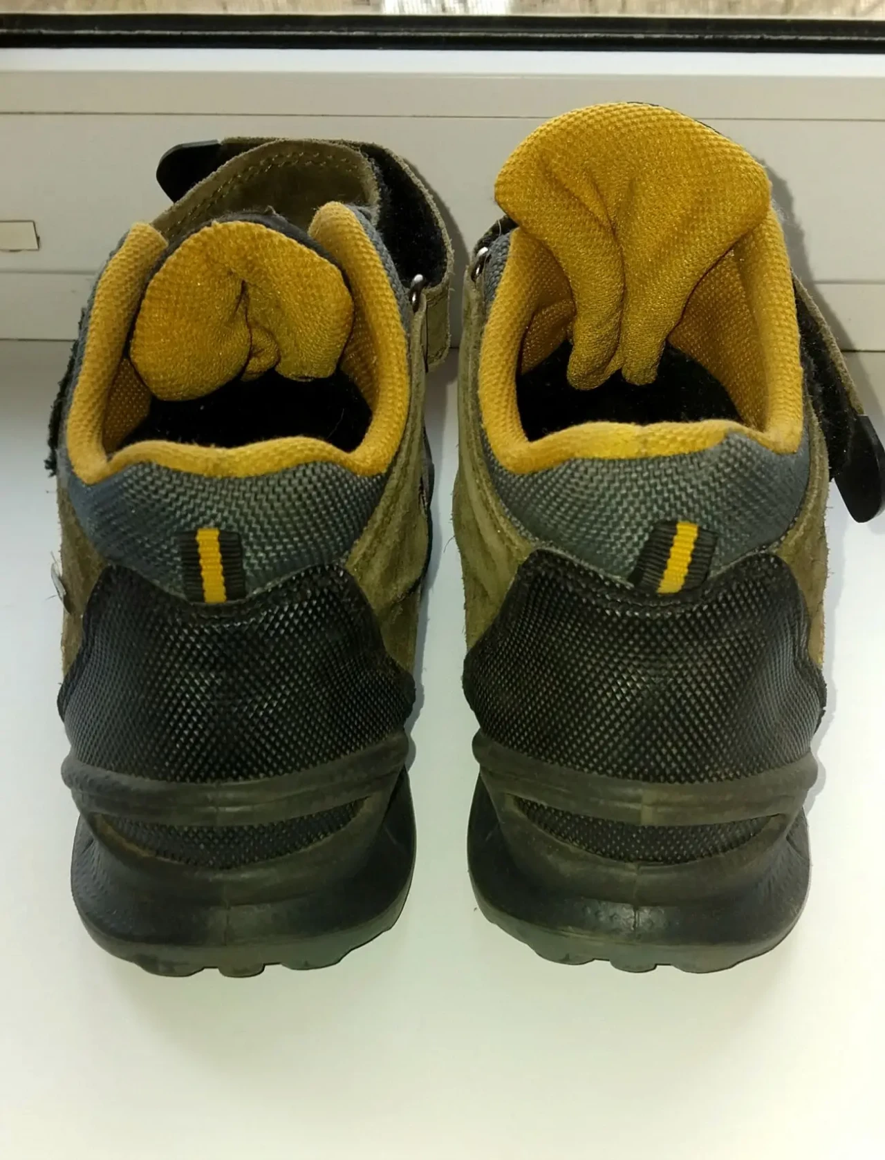 Термо ботиночки на мальчика 4