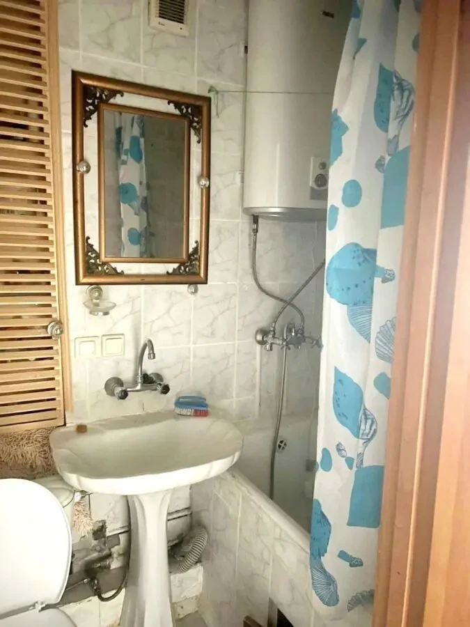 Продам 1- ком. Глушко / Киевский рынок. 4