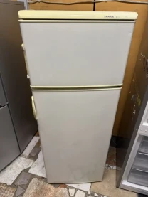 Холодильник Снайге 140см