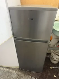 холодильник 1 метр як новий