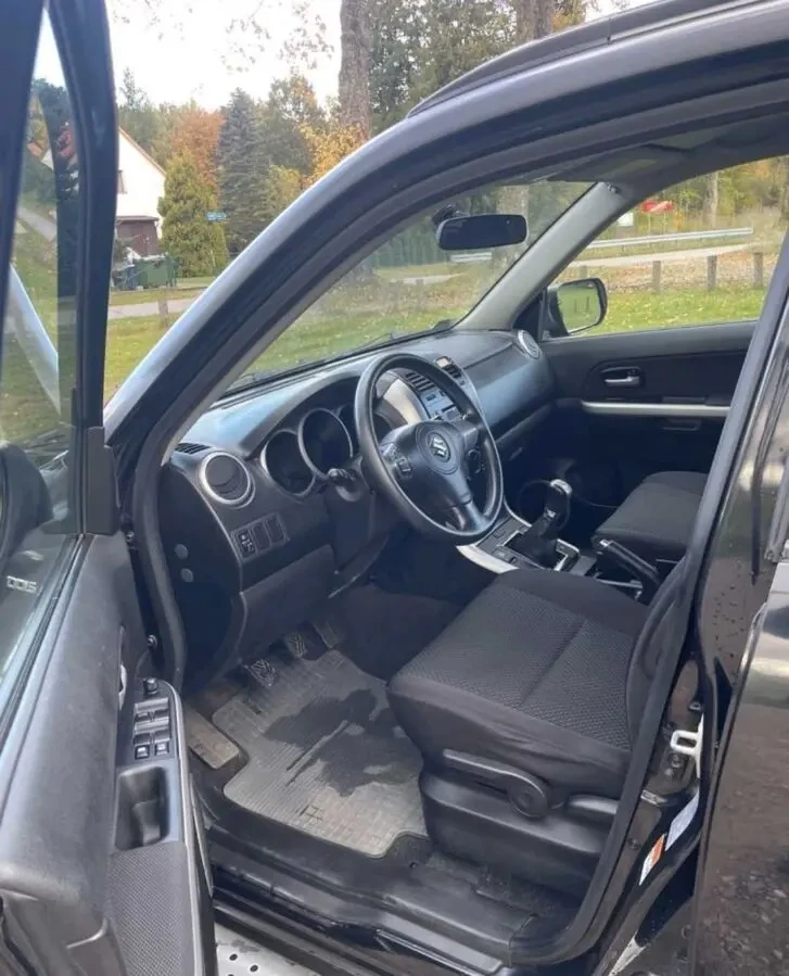 Suzuki Grand Vitara 6