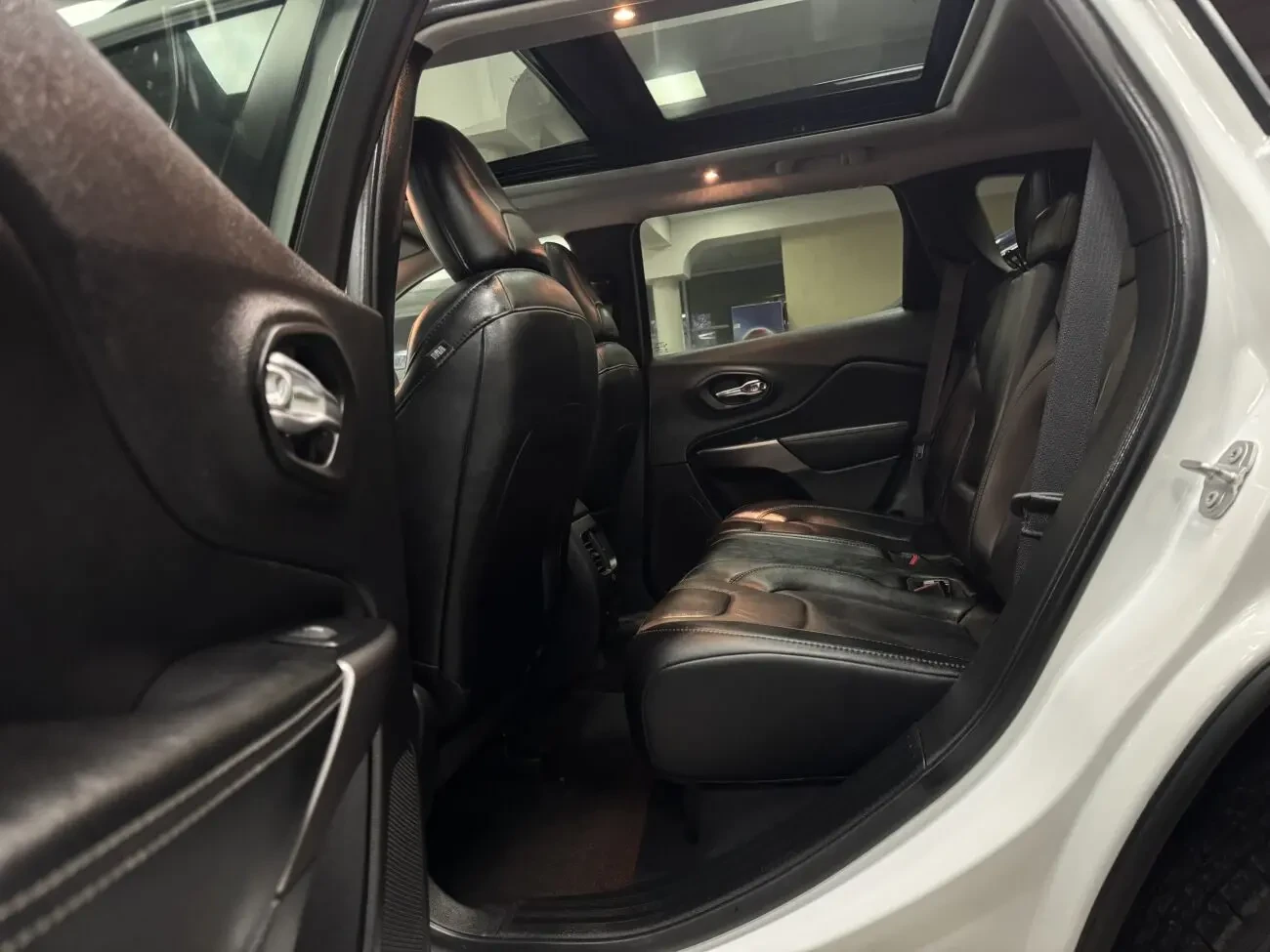 Jeep Cherokee V 4WD 2.0i 16V 9АКПП 2022 р.в. (272 к.с.) 7