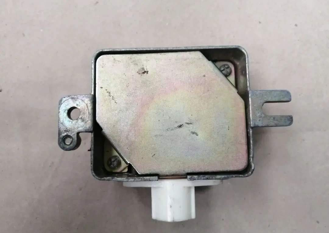 Реле 201.3702, зил-130, новое ссср 5