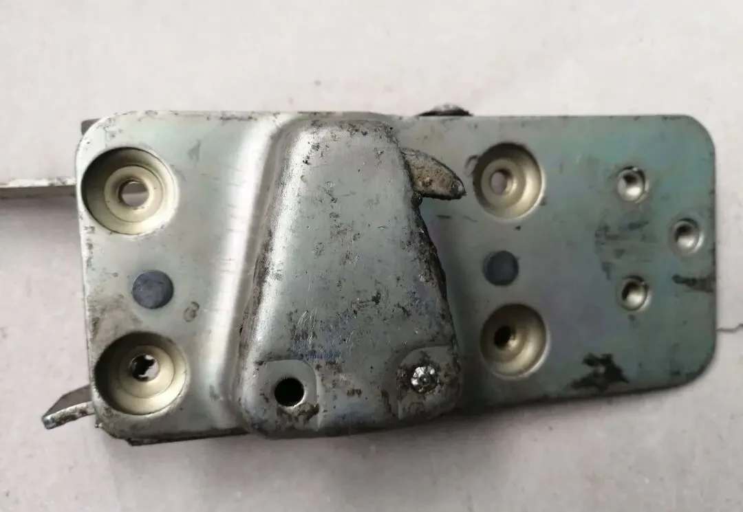 Замок двери зил-130, левый, новый ссср 3