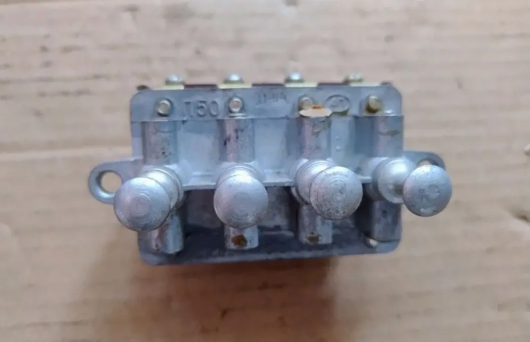 Переключатель П-50, новый ссср 2