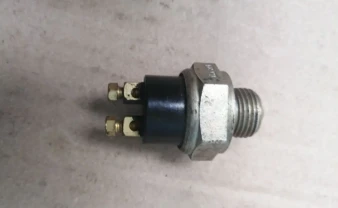 Датчик стоп сигнала зил-130, газ-53, новый ссср