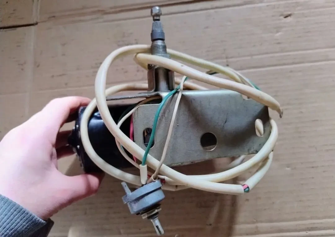 Стеклоочиститель СЛ-102Г, новый ссср 2