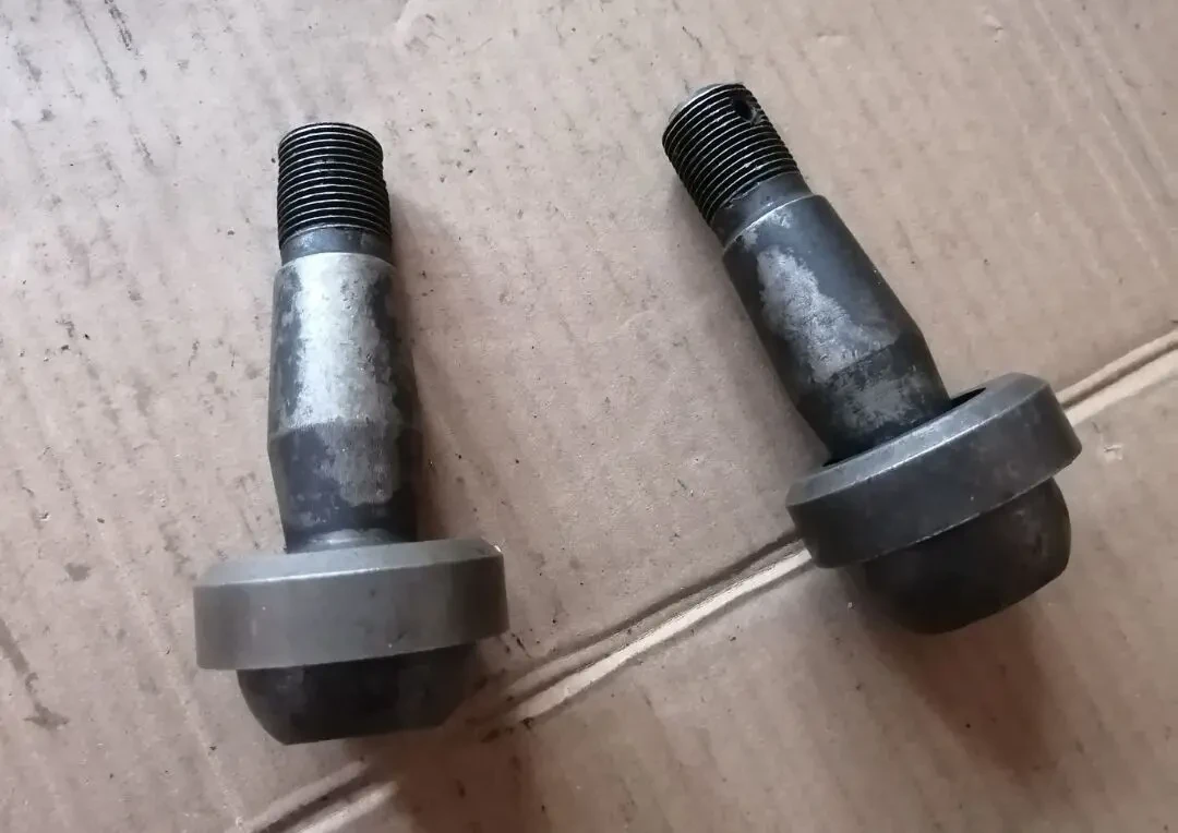 Палец рулевой поперечной тяги зил-130, новый ссср