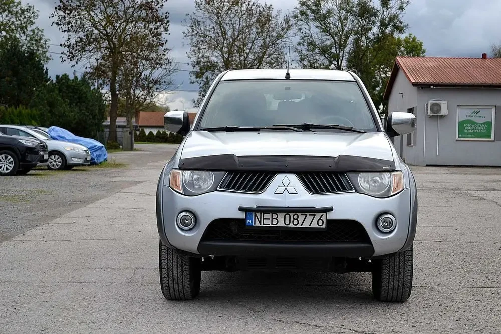Mitsubishi L200 2
