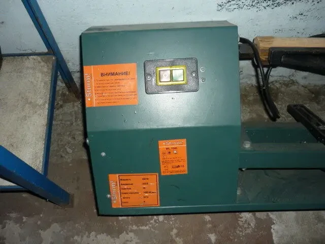 Токарний станок по дереву Sturm 1045 2