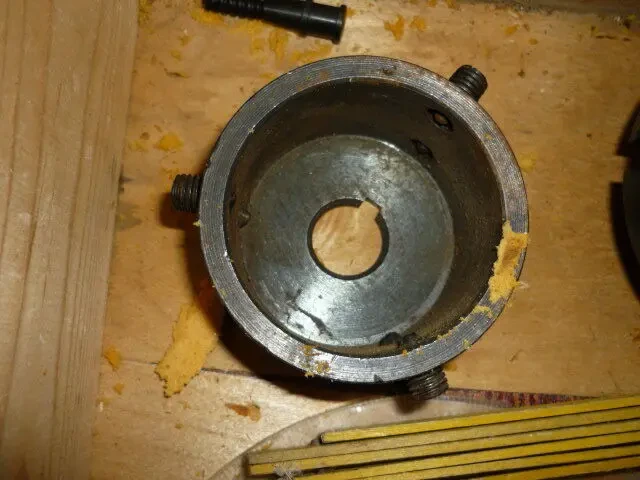 Токарний станок по дереву Sturm 1045 10