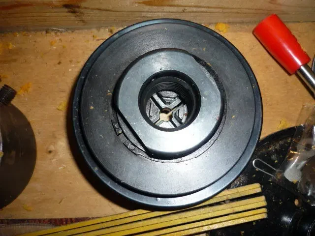 Токарний станок по дереву Sturm 1045 9