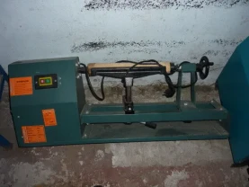 Токарний станок по дереву Sturm 1045