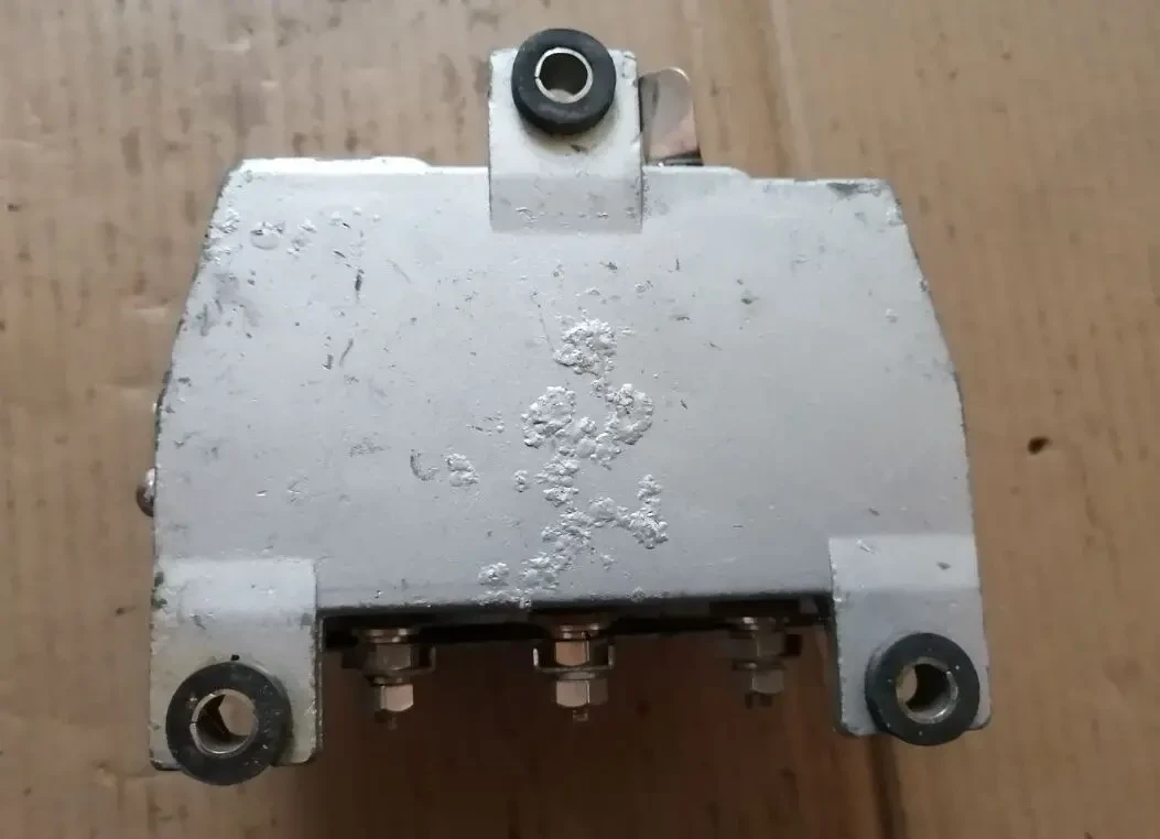 Реле регулятор газ 51, 52, новый ссср 4