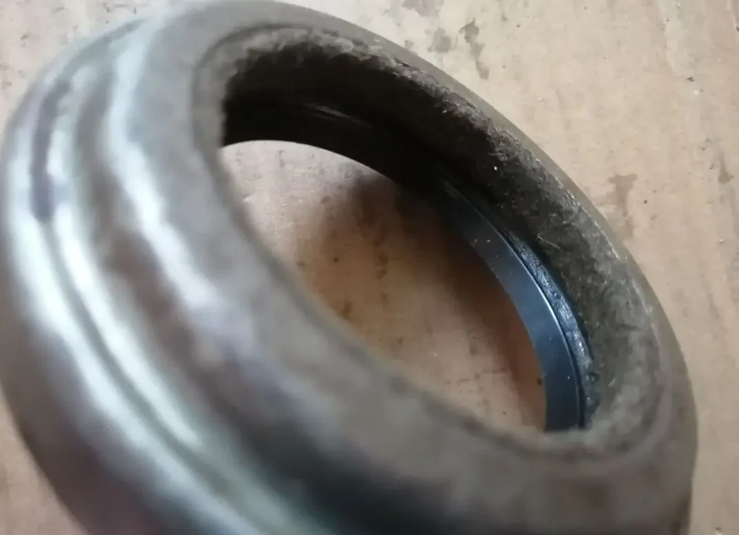 Сальник коленвала газ 20, 69, 51, 52 задний, новый ссср 3