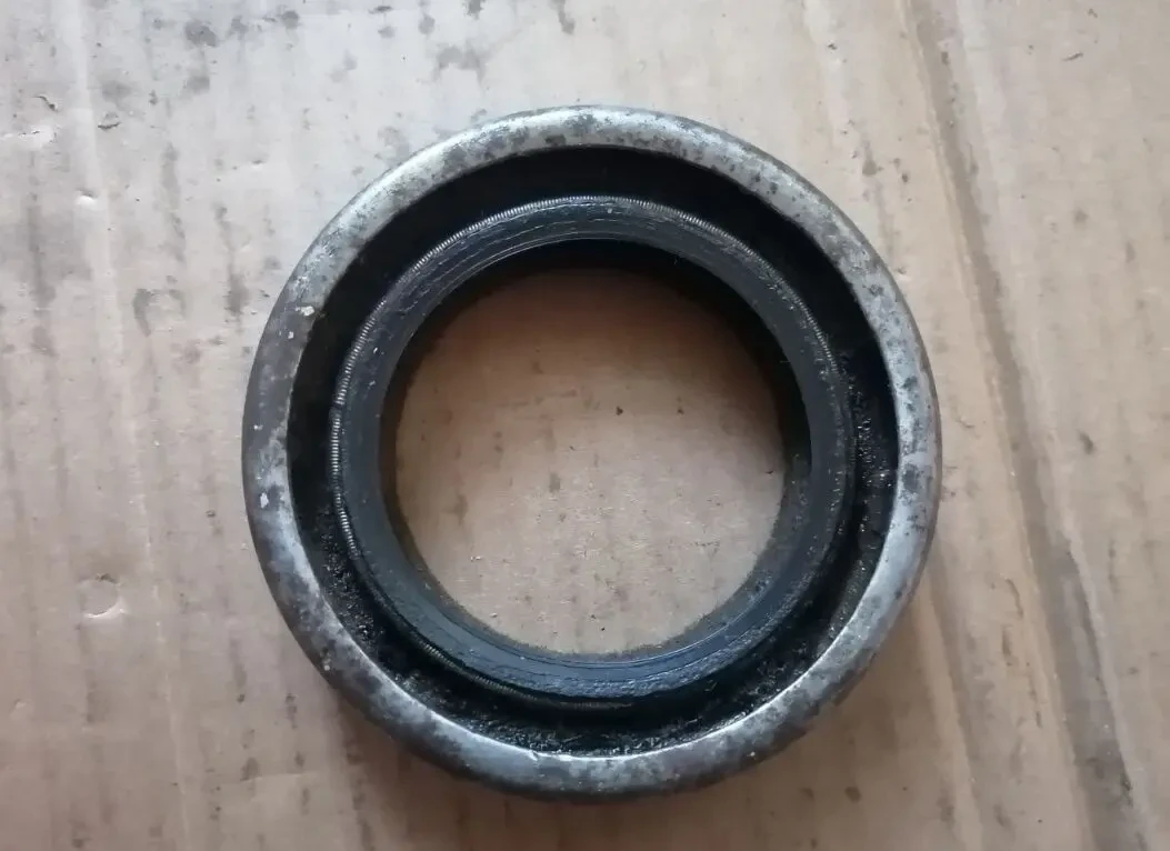 Сальник коленвала газ 20, 69, 51, 52 задний, новый ссср 2