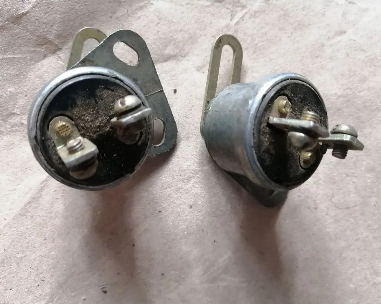 ВК20Б-2, выключатель сигнала заднего хода газ 21, новый ссср 4