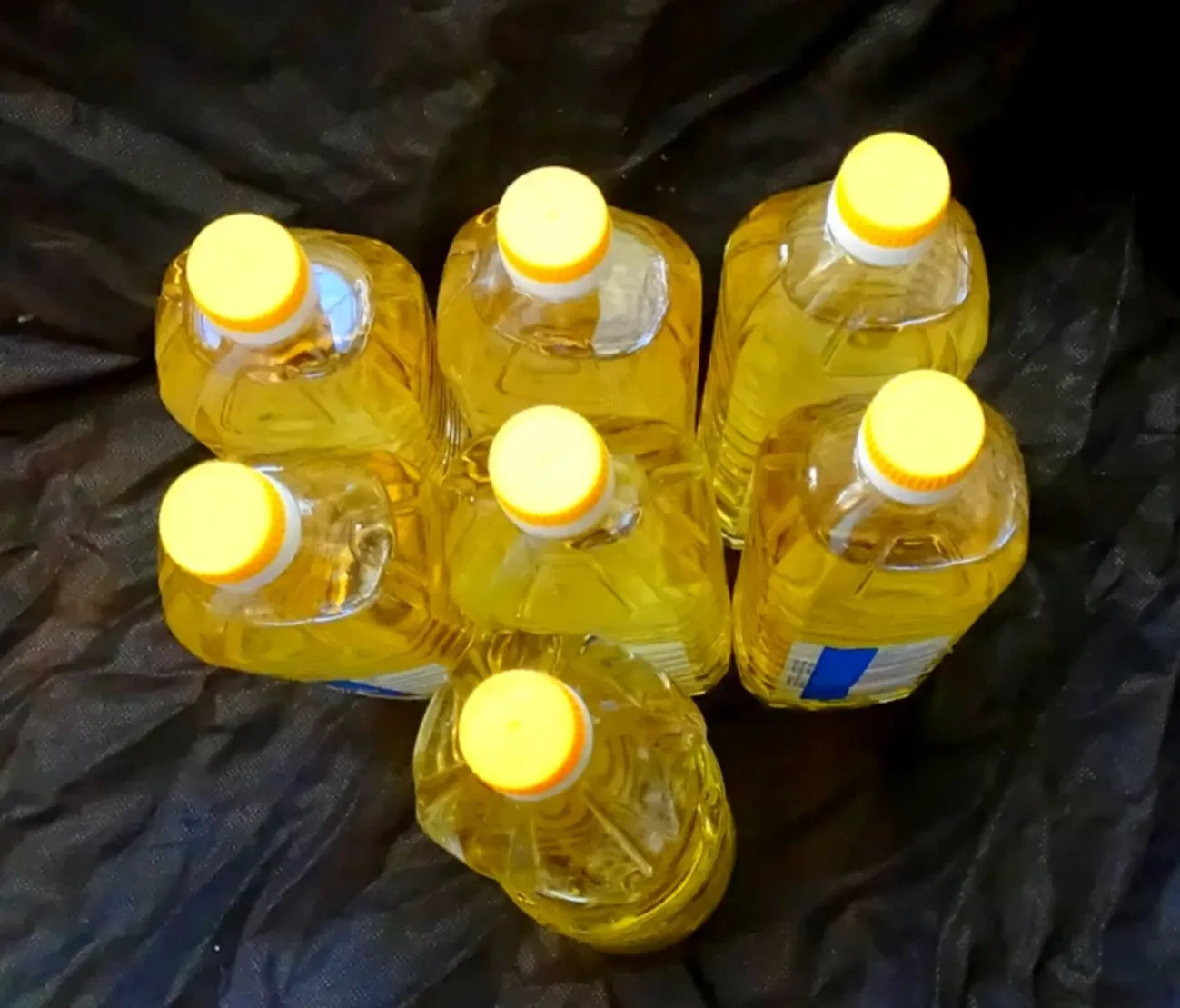 Олія рафінована соняшникова в пляшках 1 л . 2