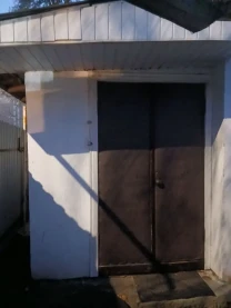 Здам пів будинку,Бровари,Інтернат