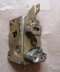 Замок двери газ 24, задний правый, новый ссср