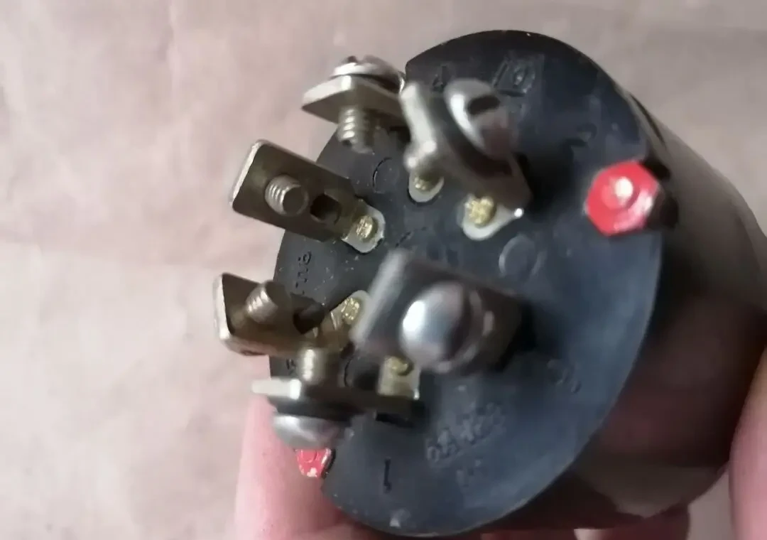 Переключатель поворотов газ 66, новый ссср 2