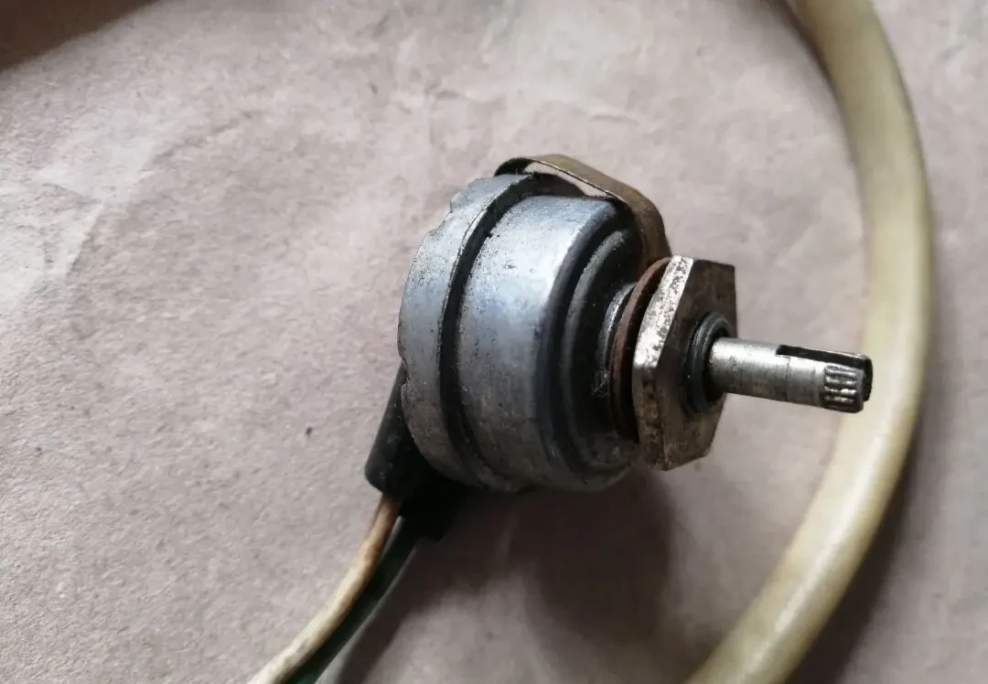 Переключатель стеклоочистителя газ 21, новый ссср 3