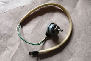 Переключатель стеклоочистителя газ 21, новый ссср