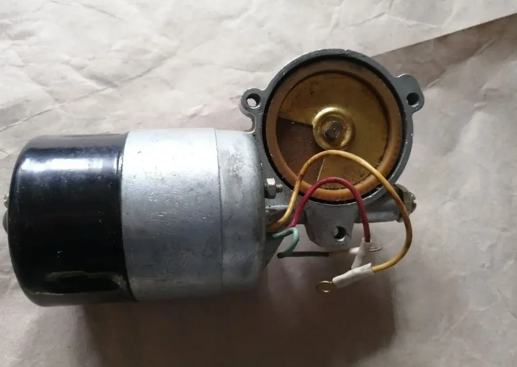 Привод стеклоочистителя газ 21, новый ссср 2