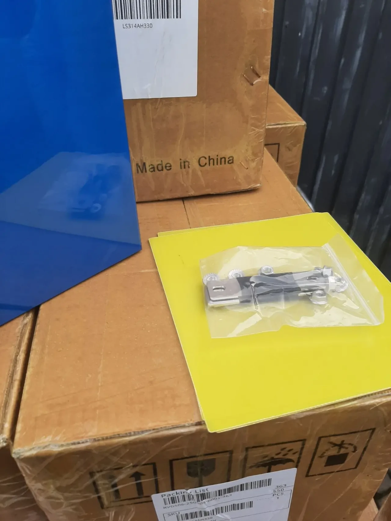 Акумуляторні комірки LiFePO4 Eve MB31 314Ah 3,2 В 8000 циклів 3