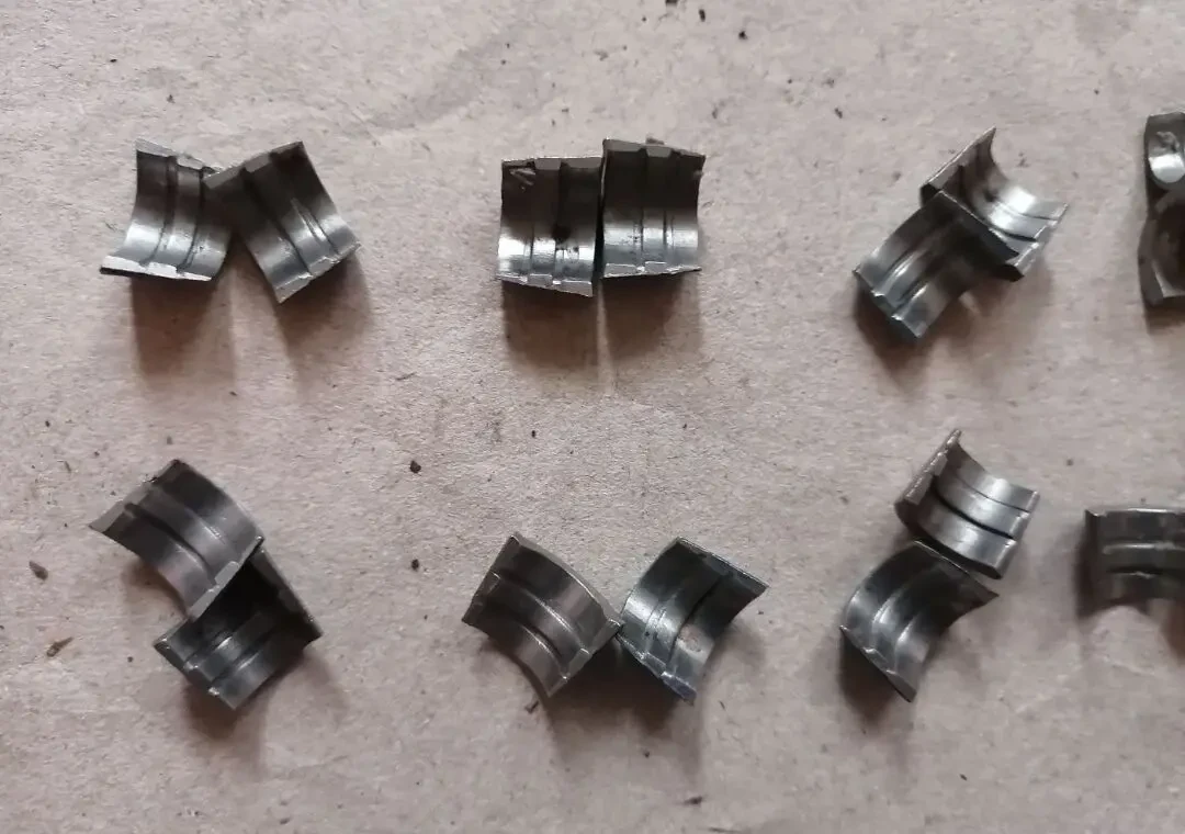 Сухари клапанов газ 53, 66, 24, новые ссср 4