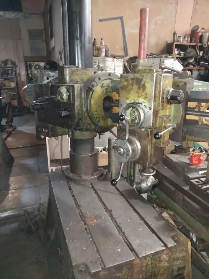 Радіально свердлильний 2К52