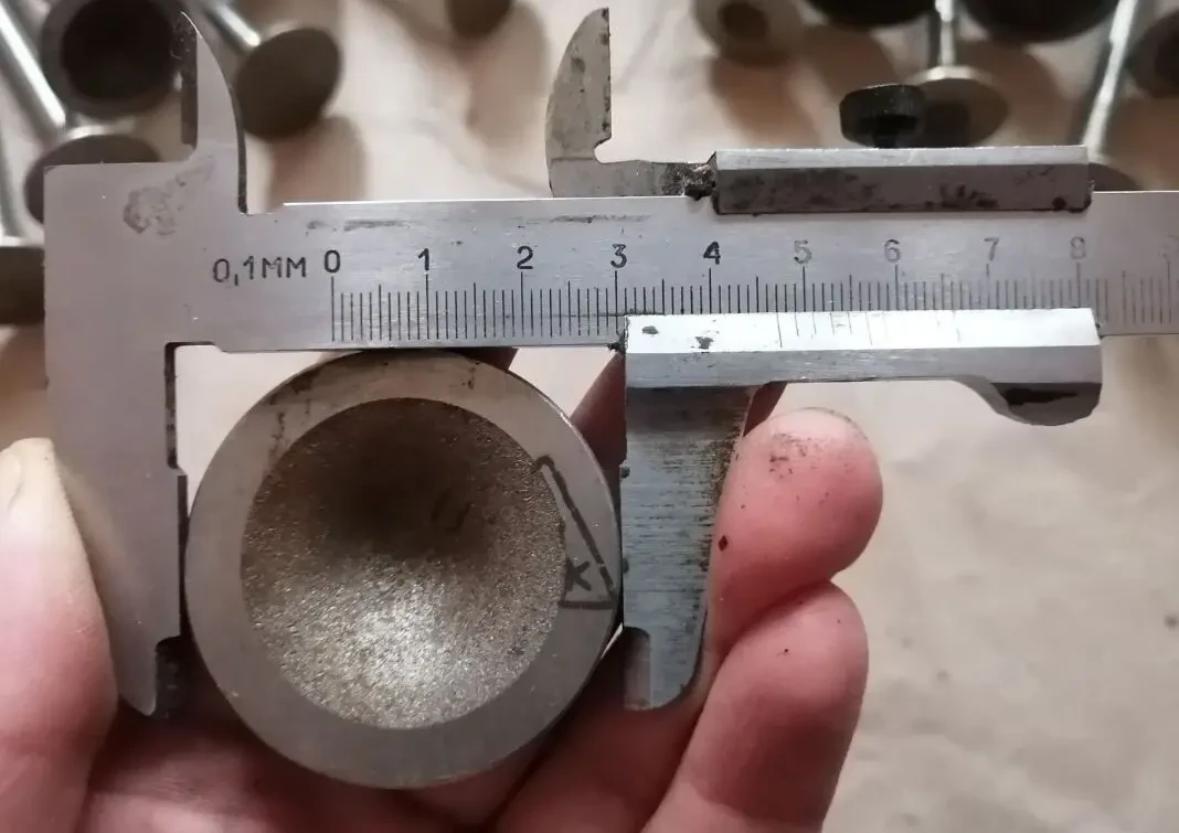 Клапана газ 24, уаз, 47/36, новые ссср 4