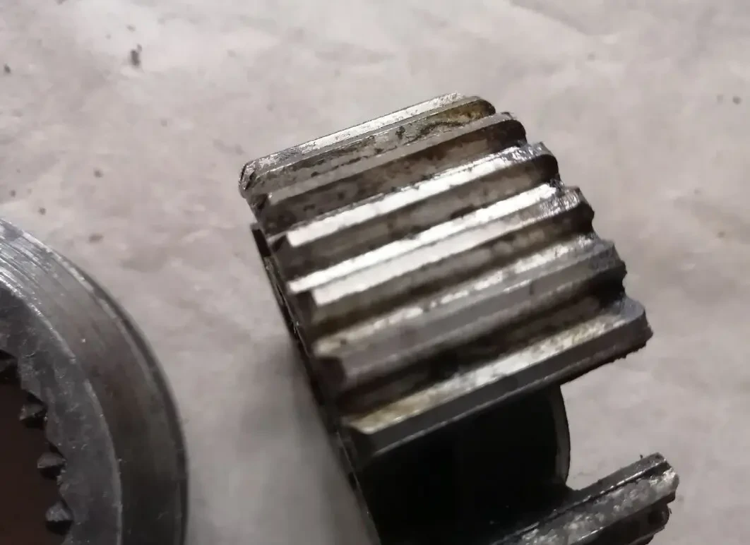 Муфта кпп 2 и 3 передачи газ 21, новая ссср 3