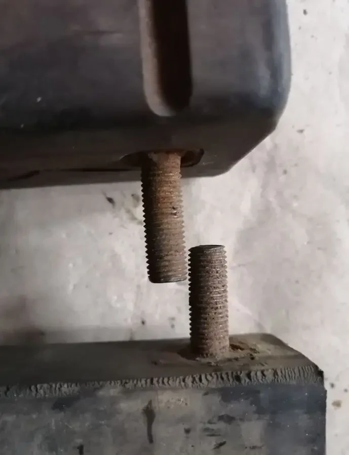 Подушка кпп газ 21, новая ссср 3