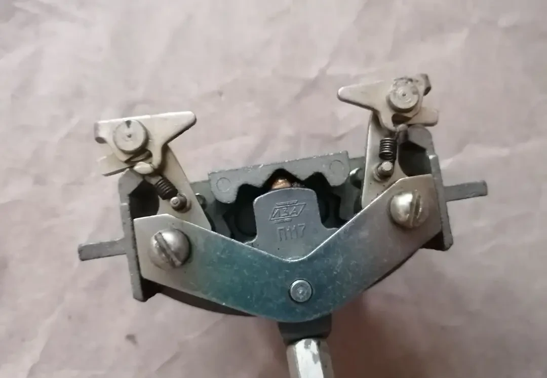 Переключатель поворотов газ 24, новый ссср 4