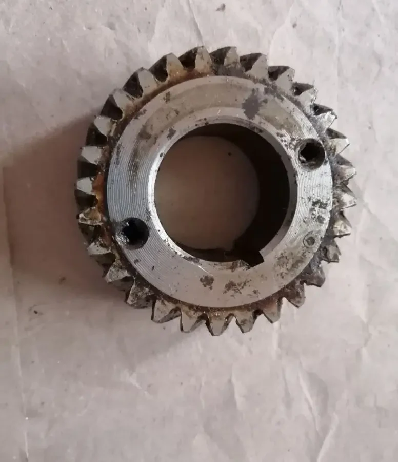 Шестерня коленвала газ 21, 24, 69, 52, уаз, новая ссср
