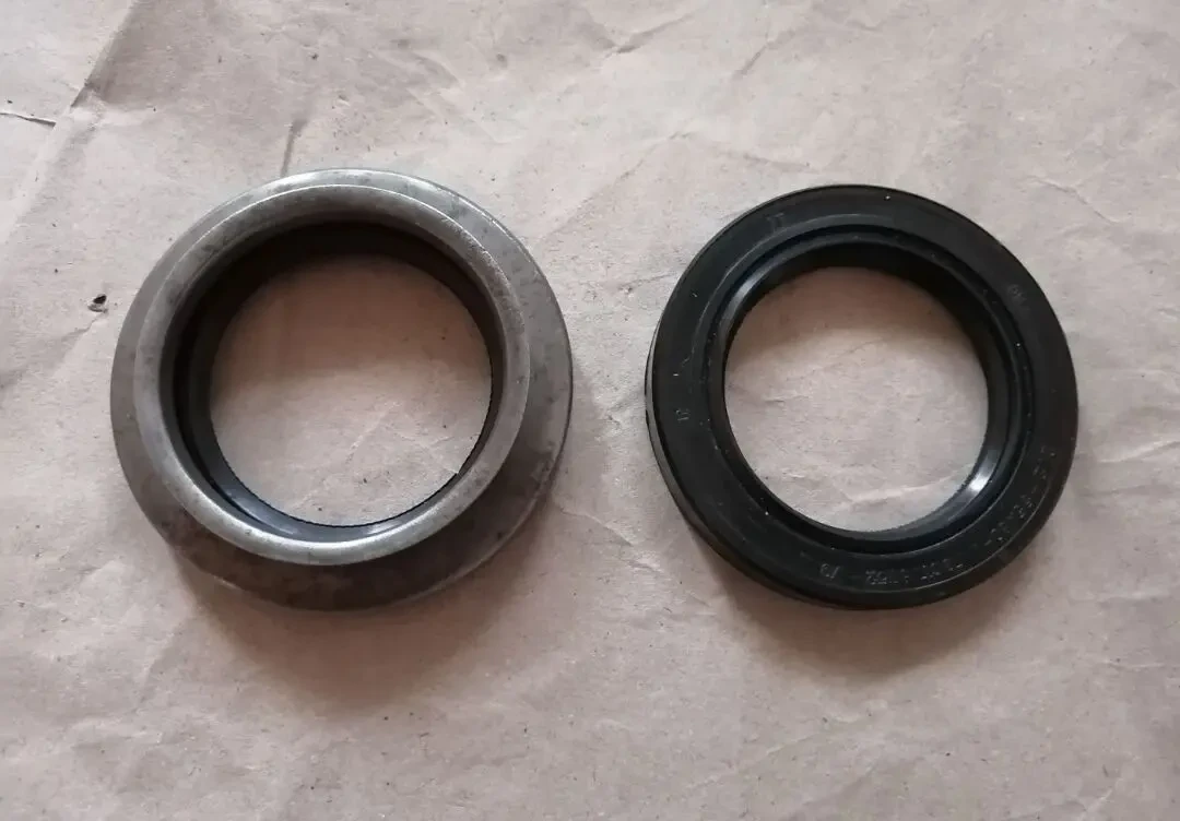 Сальник коленвала газ 21, 24, уаз, новый ссср