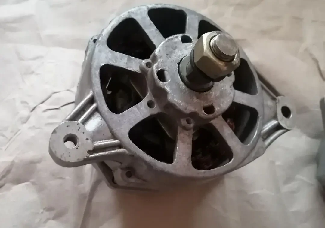 Генератор газ 24, уаз, новый ссср 3