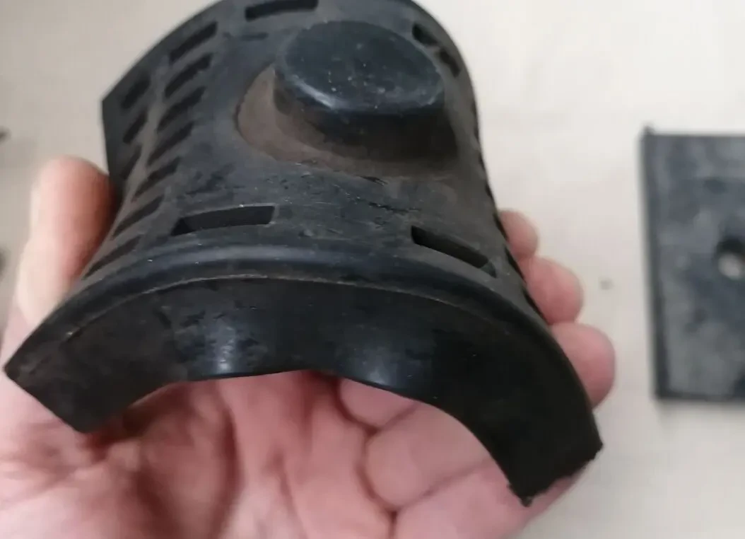 Подушка рессоры газ 24, новая ссср 3