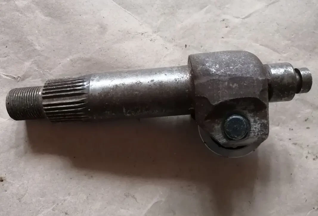 Вал рулевой сошки газ 21, новый ссср 3