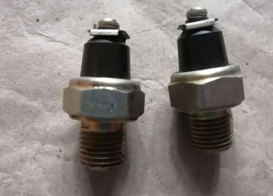 Аварийный датчик масла газ 21, уаз, новый ссср