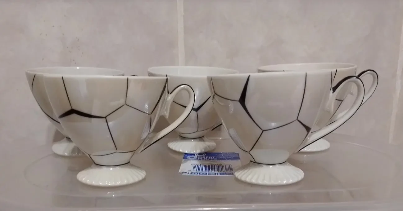 Сервіз кавовий Розочки з 5 чашочок.