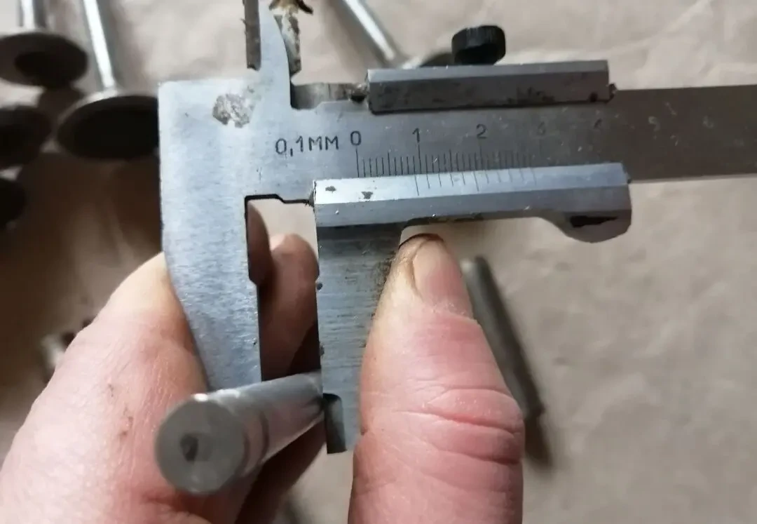 Втулки клапана газ 21, уаз, новые ссср 4