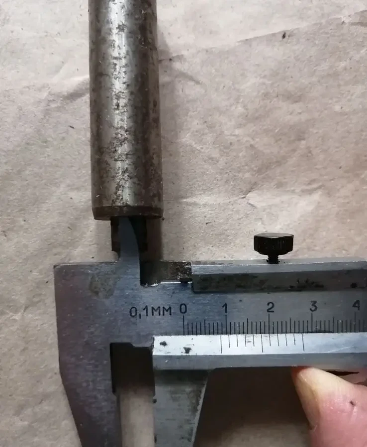 Втулки клапана газ 21, уаз, новые ссср 3