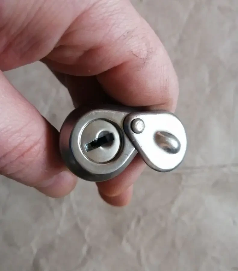 Личинка замка газ 51, новая ссср 3