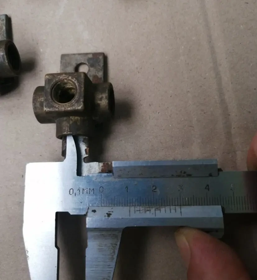 Тройник тормозной газ 69, 21,24, новый ссср 4