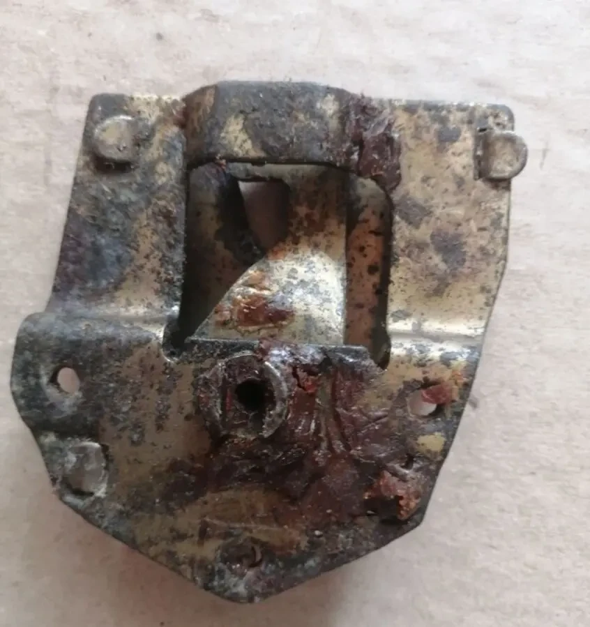 Замок ящика запаски газ 2402, новый ссср 2